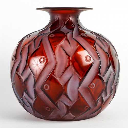 1928 René Lalique - Vase Penthievre Red Amber Glass With White Patina - 