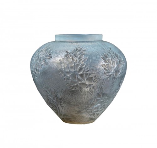 1923 Rene Lalique - Vase Esterel Cased