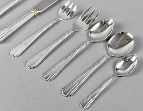 Argenterie et Arts de la table  - Cartier La Maison de Louis Cartier - Ménagère en argent massif 18 personnes en coffret