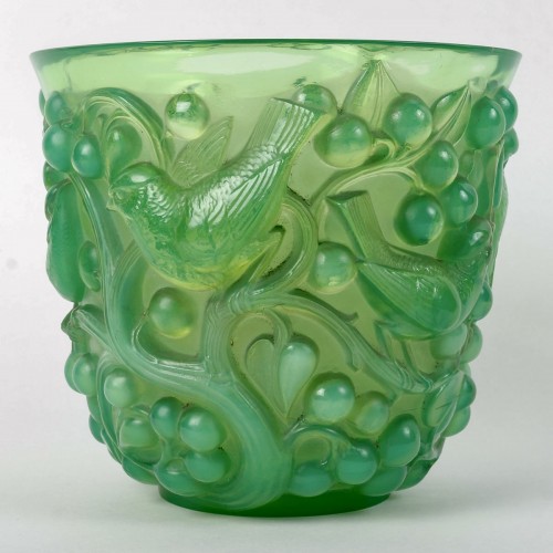 Verrerie, Cristallerie  - 1927 René Lalique - Vase Avallon