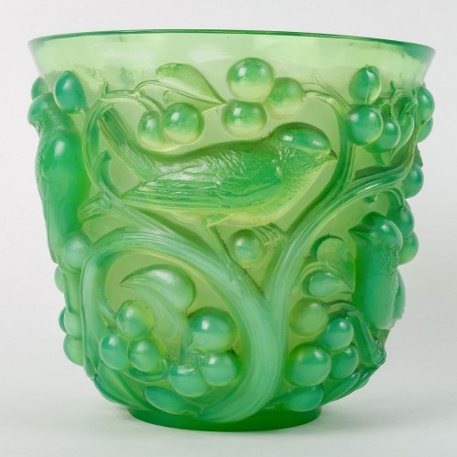 Antiquités - 1927 René Lalique - Vase Avallon