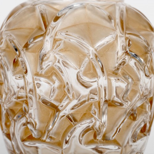 1931 René Lalique - Vase Chamois - 