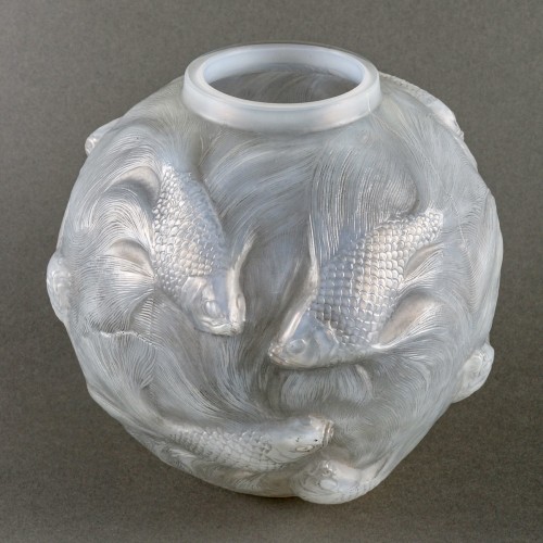 Glass & Crystal  - 1924 René Lalique - Vase Formose