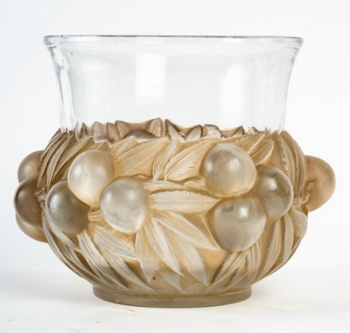 XXe siècle - 1930 René Lalique - Vase Prunes