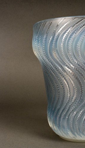 20th century - 1934 René Lalique - Vase Actinia