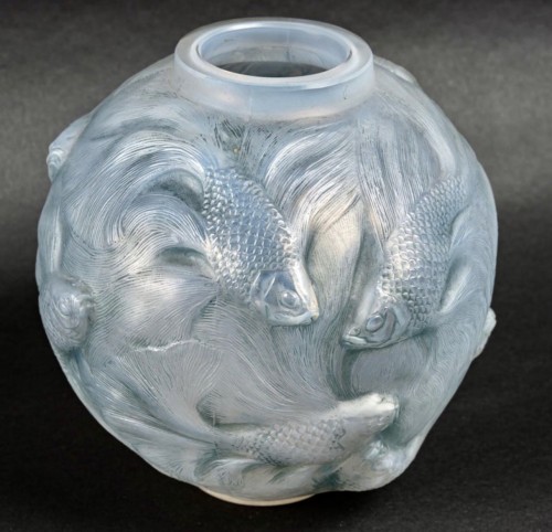 1924 René Lalique - Vase Formose Cased - Glass & Crystal Style Art Déco