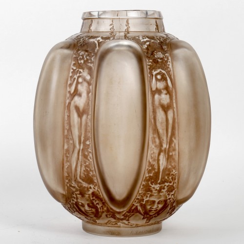 1912 René Lalique - Vase Six Figurines Et Masques - Glass & Crystal Style Art nouveau