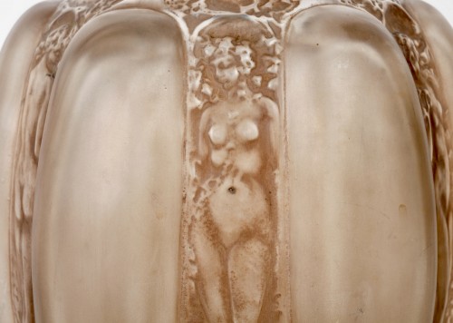 1912 René Lalique - Vase Six Figurines Et Masques - Art nouveau