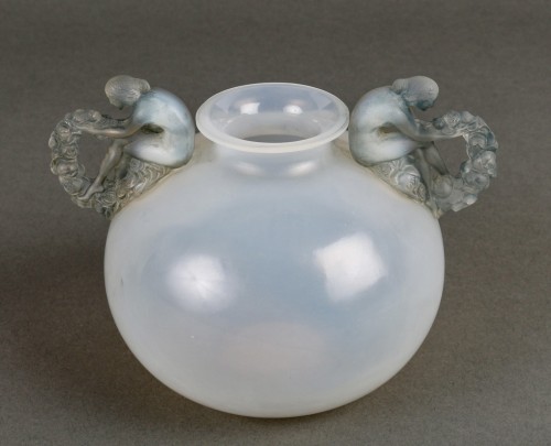 XXe siècle - 1926 René Lalique - Vase Bouchardon