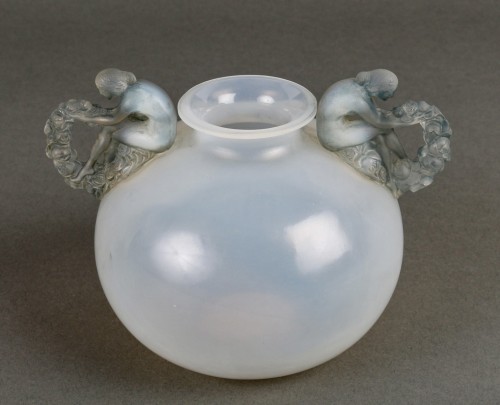 20th century - 1926 René Lalique - Vase Bouchardon