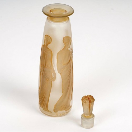 20th century - 1910 René Lalique - Perfume Bottle Ambre Antique for  Coty