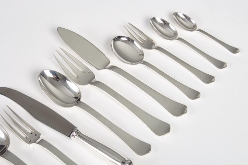 Puiforcat - Cutlery Flatware Set Medicis Sterling Silver - 139 Pieces - Antique Silver Style Louis XV