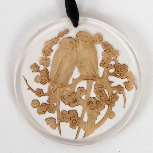 20th century - 1919 René Lalique - Pendant Deux Perruches Parrots