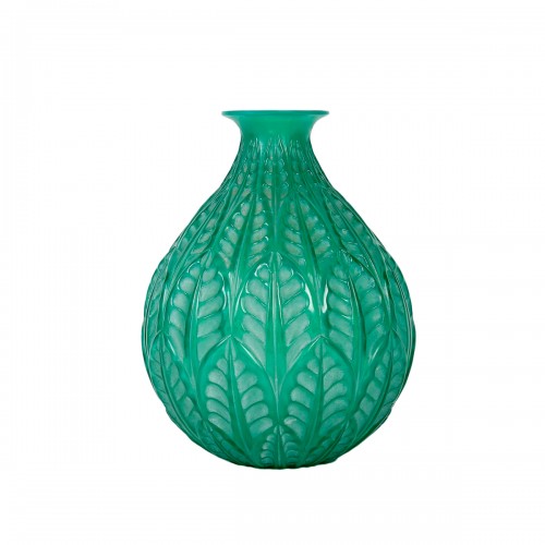 1927 René Lalique Vase Malesherbes