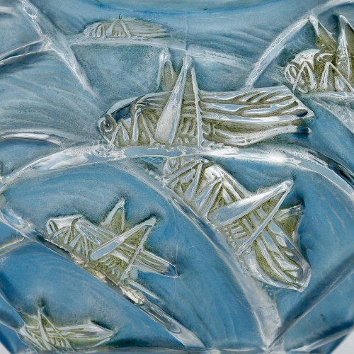 20th century - 1912 René Lalique - Vase Sauterelles