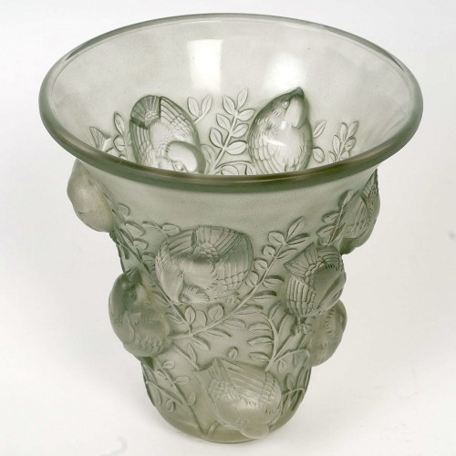 Glass & Crystal  - 1930 René Lalique - Vase Saint François