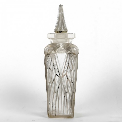 Glass & Crystal  - 1912 René Lalique Perfume Bottle Cigalia Roger &amp; Gallet