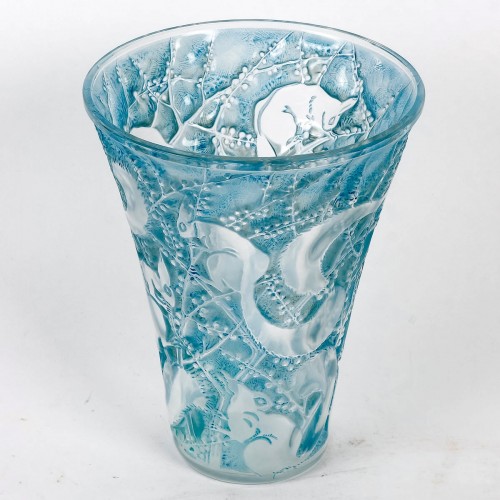 Glass & Crystal  - 1934 René Lalique - Vase Senart Squirrels