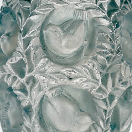 1939 Rene Lalique Vase Bagatelle - 