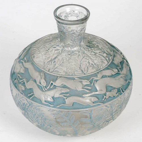 1923 René Lalique - Vase Lievres - Glass & Crystal Style Art Déco