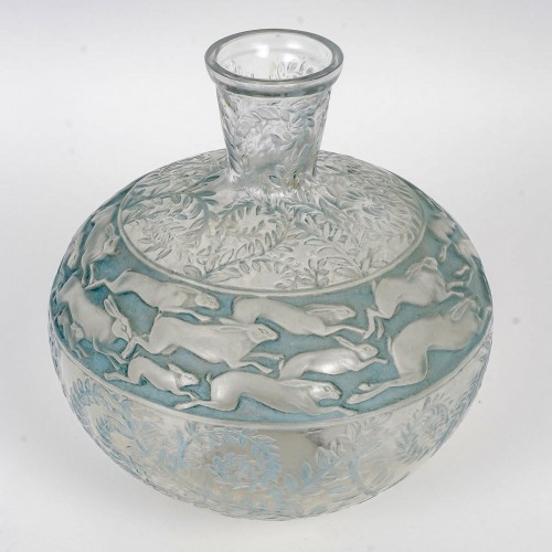 Glass & Crystal  - 1923 René Lalique - Vase Lievres