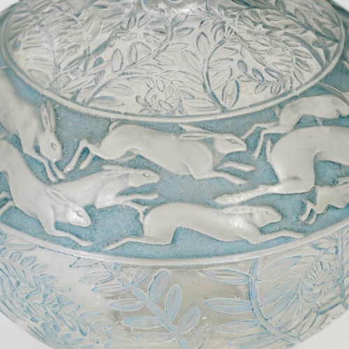 1923 René Lalique - Vase Lievres - 