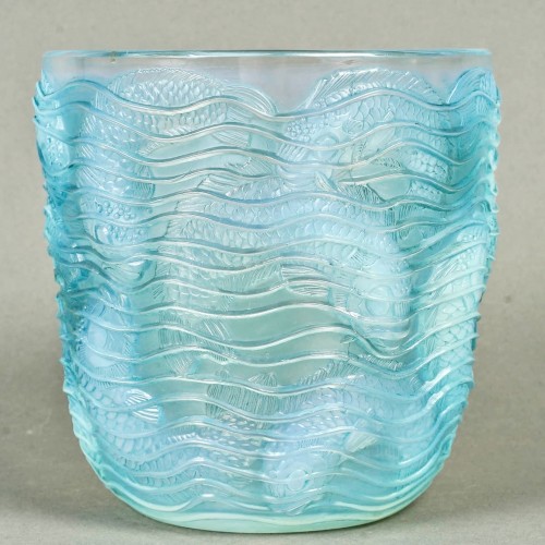 1932 René Lalique - Vase Dauphins - Glass & Crystal Style Art Déco