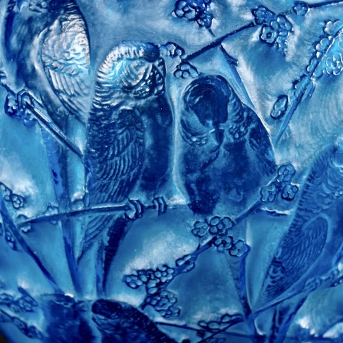 1919 René Lalique - Vase Perruches bleu électrique - BG Arts