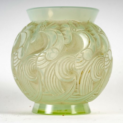 1931 René Lalique - Vase Le Mans - Glass & Crystal Style Art Déco
