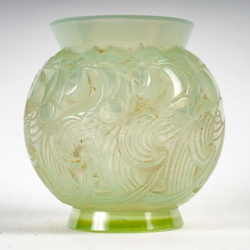 20th century - 1931 René Lalique - Vase Le Mans