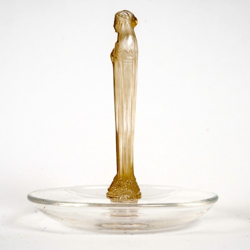 Glass & Crystal  - 1925 René Lalique - Ashtray Pintray Clos Sainte Odile