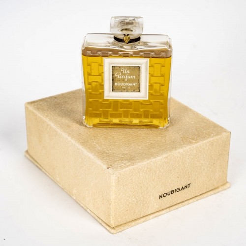 Antiquités - 1919 René Lalique - Perfume Bottle Houbigant, Sealed With Box