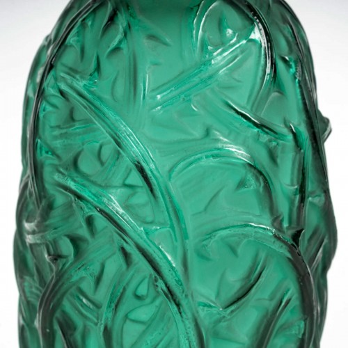 Glass & Crystal  - 1921 René Lalique - Emerald Green Vase Ronces