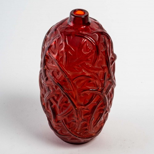 XXe siècle - 1921 René Lalique - Vase Ronces rouge