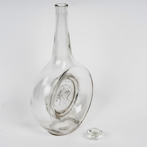 1912 René Lalique - Carafe Deux Danseuses Avec Bouchon - Verrerie, Cristallerie Style Art Déco