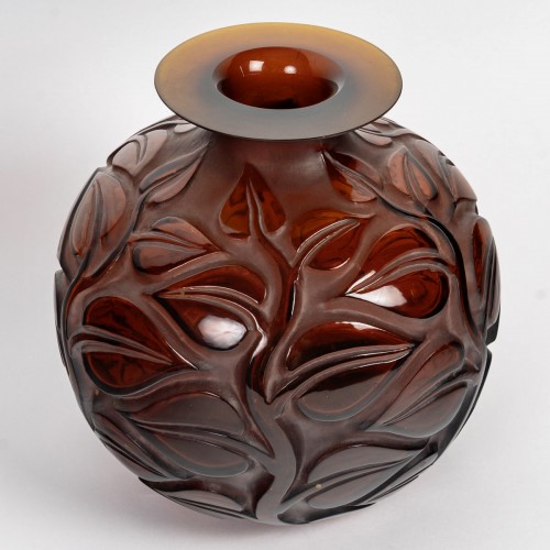1926 René Lalique - Vase Sophora - Verrerie, Cristallerie Style Art Déco