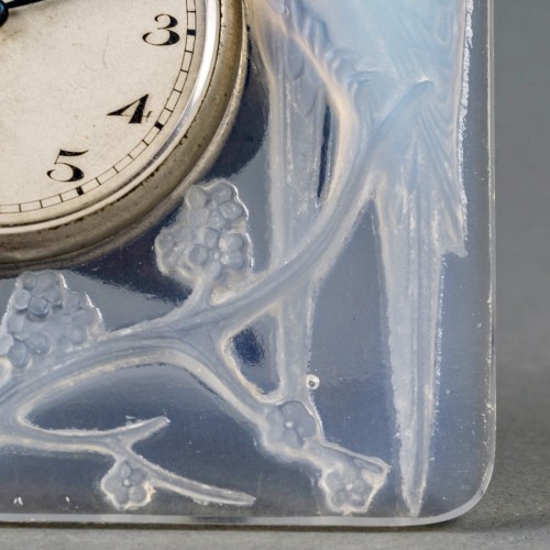 XXe siècle - 1926 René Lalique - Pendulette Inséparables Mouvement Mécanique