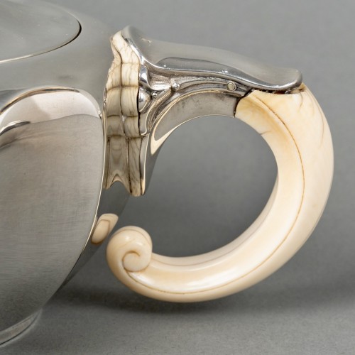 Antiquités - Jean Puiforcat - Service à thé et à café Art-Nouveau en argent massif et ivoire