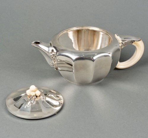 Antiquités - Jean Puiforcat - Service à thé et à café Art-Nouveau en argent massif et ivoire