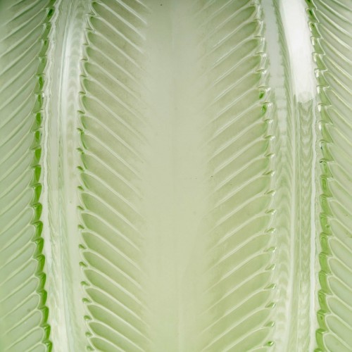 1932 René Lalique - Vase Biskra vert clair - BG Arts