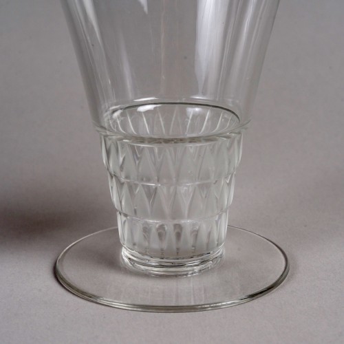 XXe siècle - 1930 René Lalique - Service Bourgueil 48 pièces verres, assiettes et bols
