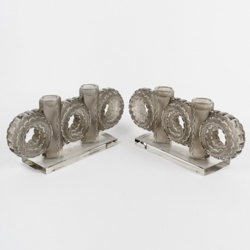 1944 René Lalique - Pair Of Art Deco Candlesticks Bougeoirs - Lighting Style Art Déco