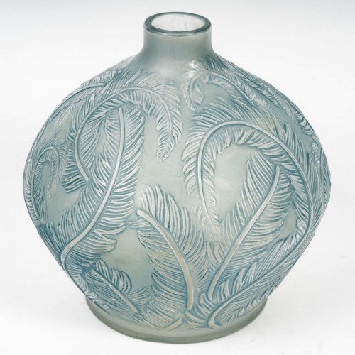 1920 René Lalique - Vase Plumes Ve Patiné Bleu - Verrerie, Cristallerie Style Art Déco