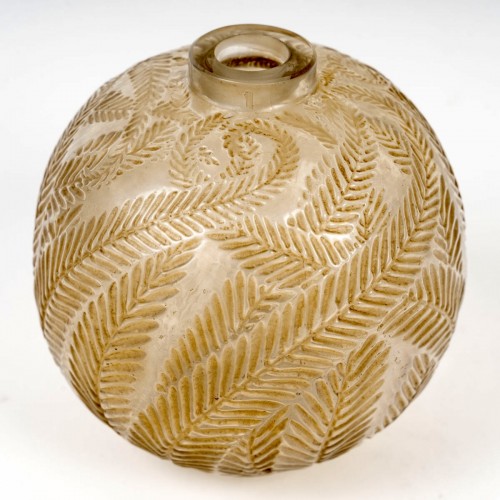 Verrerie, Cristallerie  - 1923 René Lalique - Vase Palmes Patiné Sépia