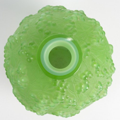 1924 René Lalique - Vase Druide Verre Vert Jade Peppermint - BG Arts