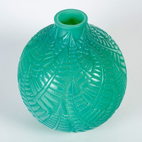 Verrerie, Cristallerie  - 1926 René Lalique - Vase Espalion Verre Vert Jade