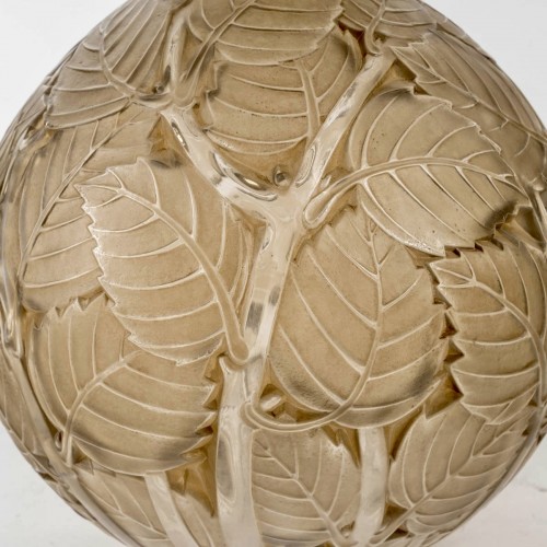 Verrerie, Cristallerie  - 1929 René Lalique - Vase Milan Verre Blanc Patiné Sépia