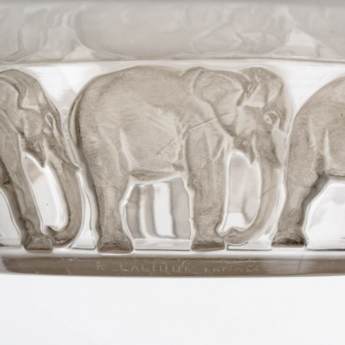 1930 René Lalique - Bowl Elephant - 