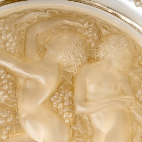 XXe siècle - 1943 René Lalique - Plat Côte d'Or