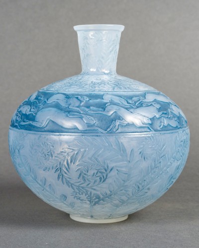 Glass & Crystal  - 1923 René Lalique - Vase Lievres Hares Rabbits